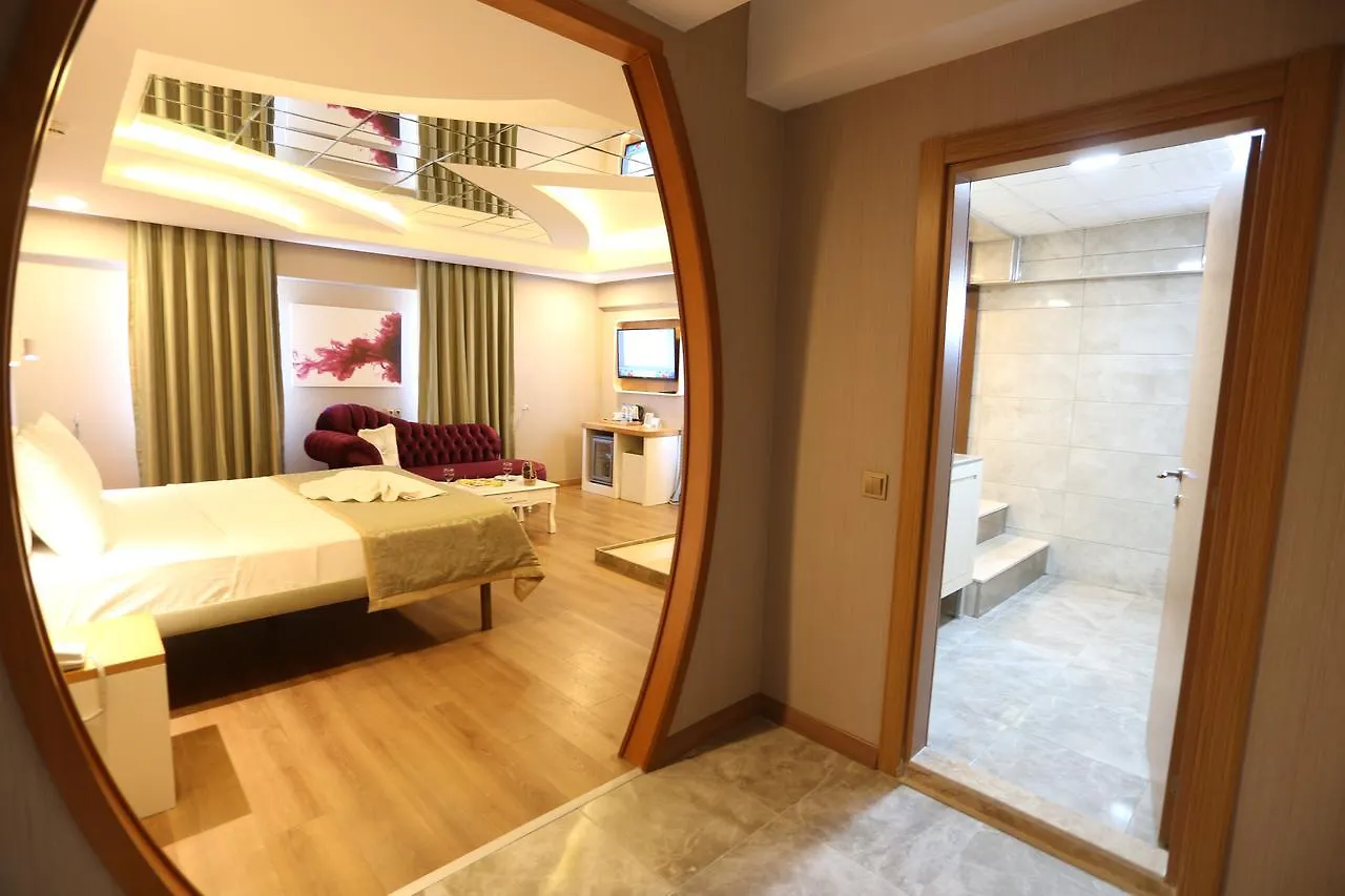 Life Corner Hotel Izmir