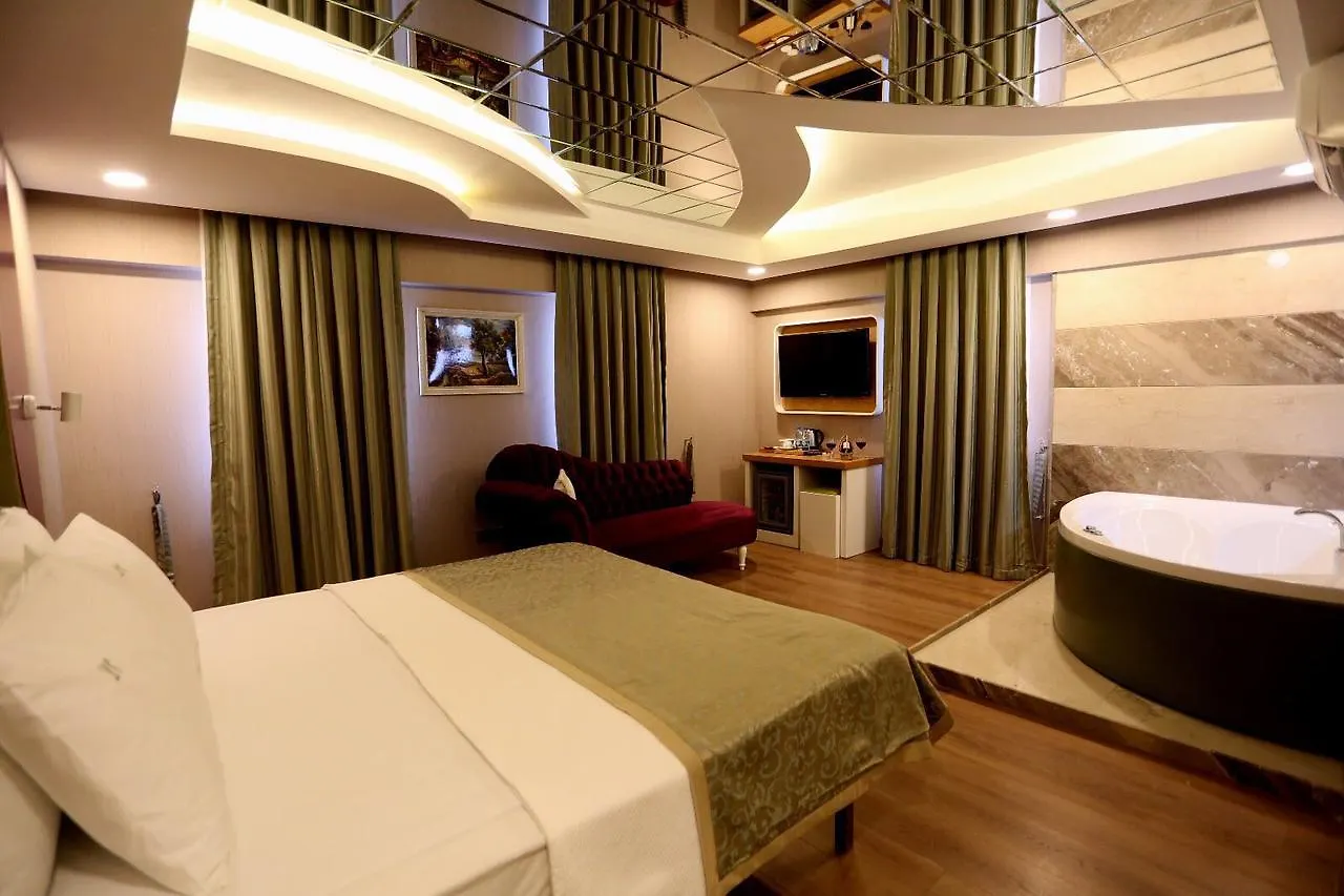 Life Corner Hotel Izmir